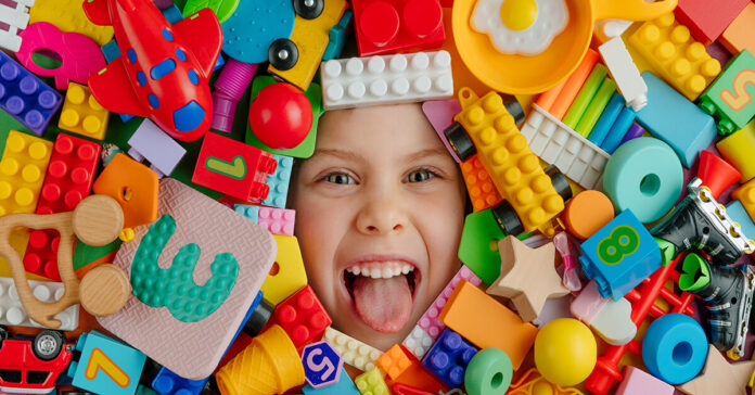 What are creative toys